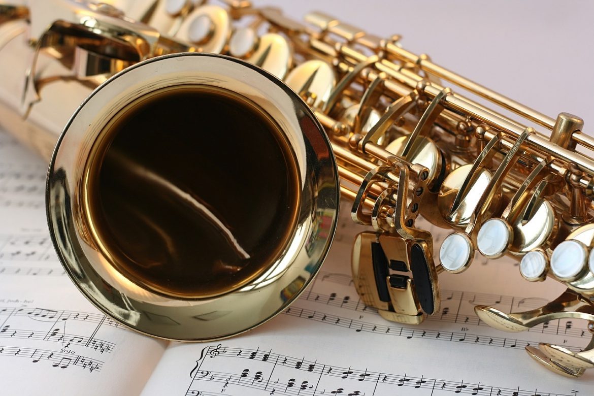 musica e sigaro toscano