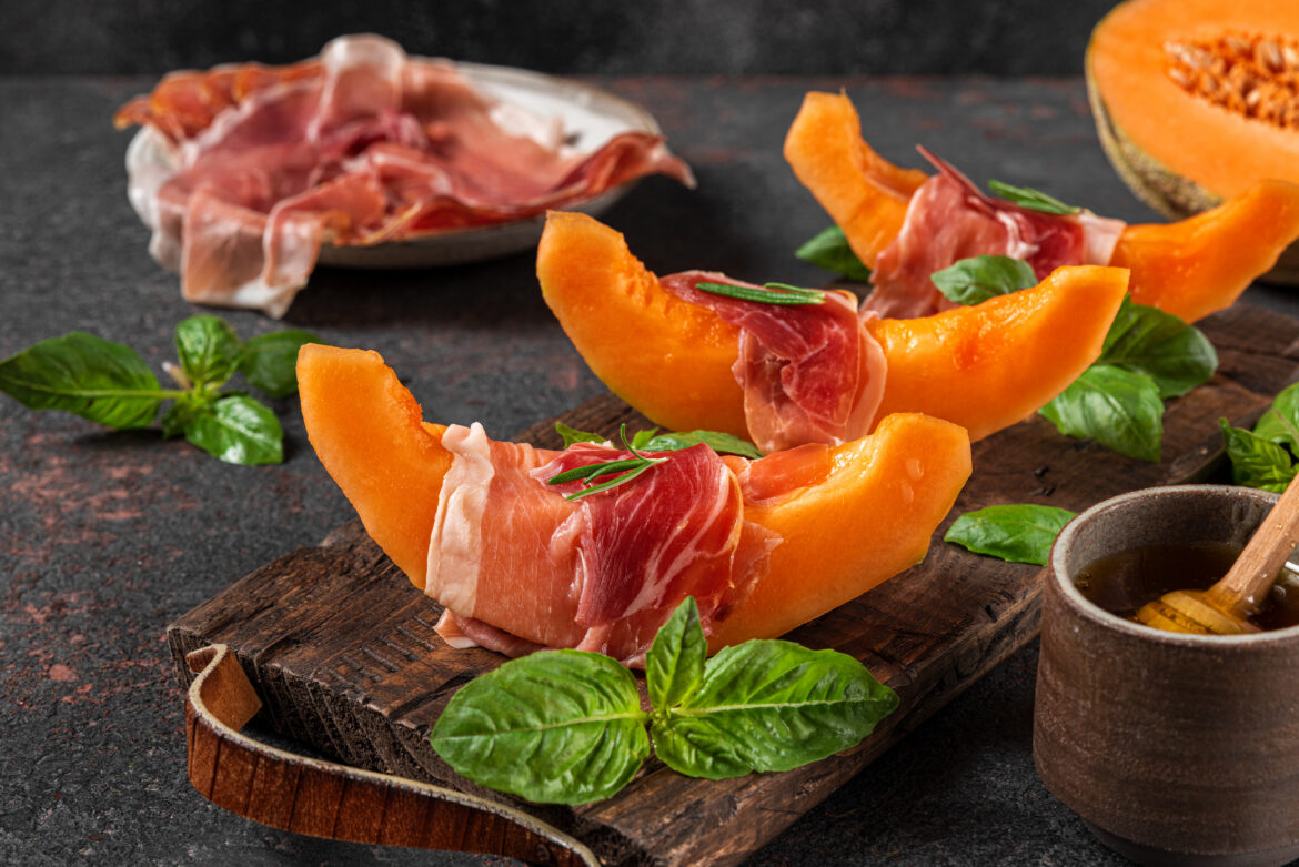 carpaccio crudo melone basilico